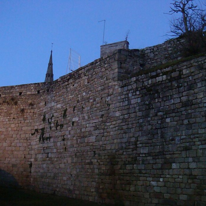Photo de Restes des remparts