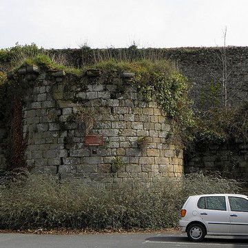 Restes des remparts