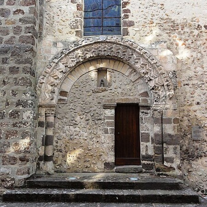 Photo de Église Notre-Dame de Beaumont-sur-Sarthe