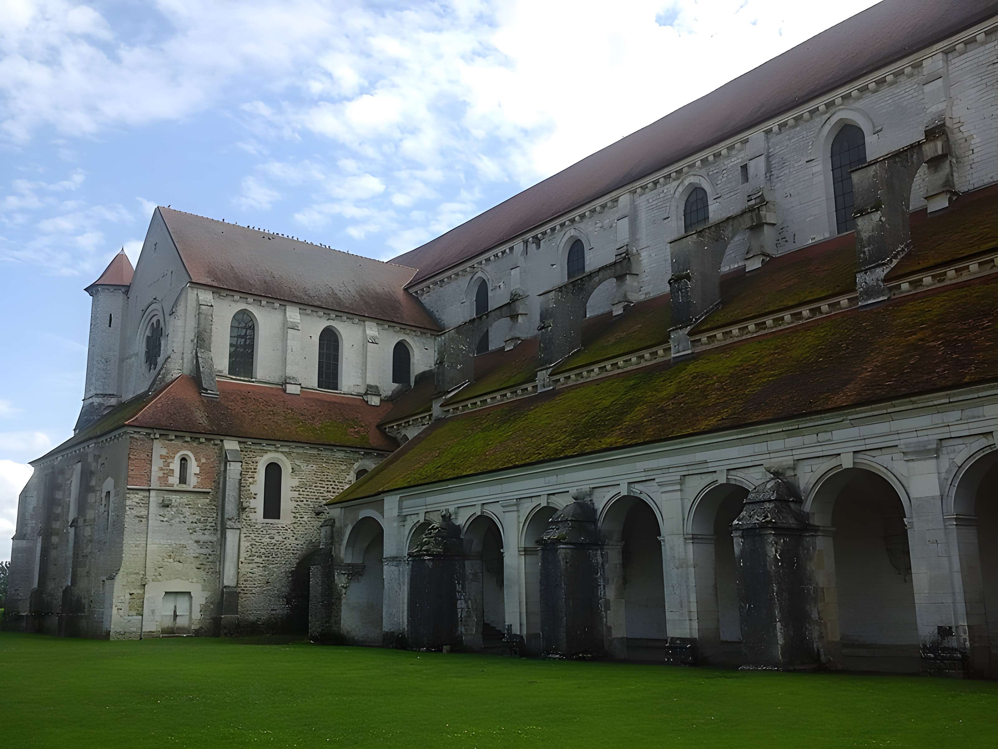 Abbatiale Notre-Dame-et-Saint-Edme de Pontigny