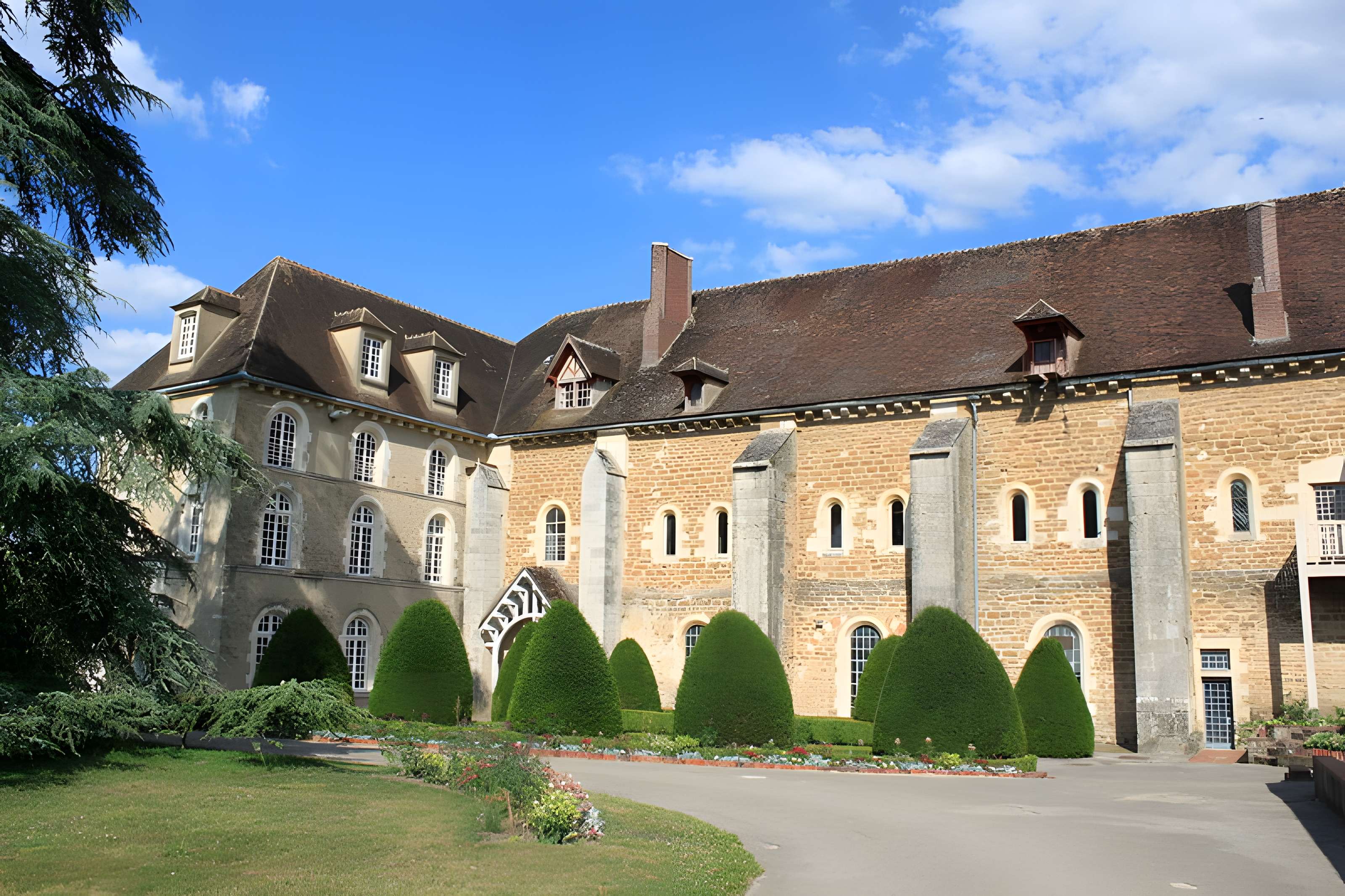 Abbatiale Notre-Dame-et-Saint-Edme de Pontigny