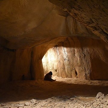 Grotte de la Caune de lArago
