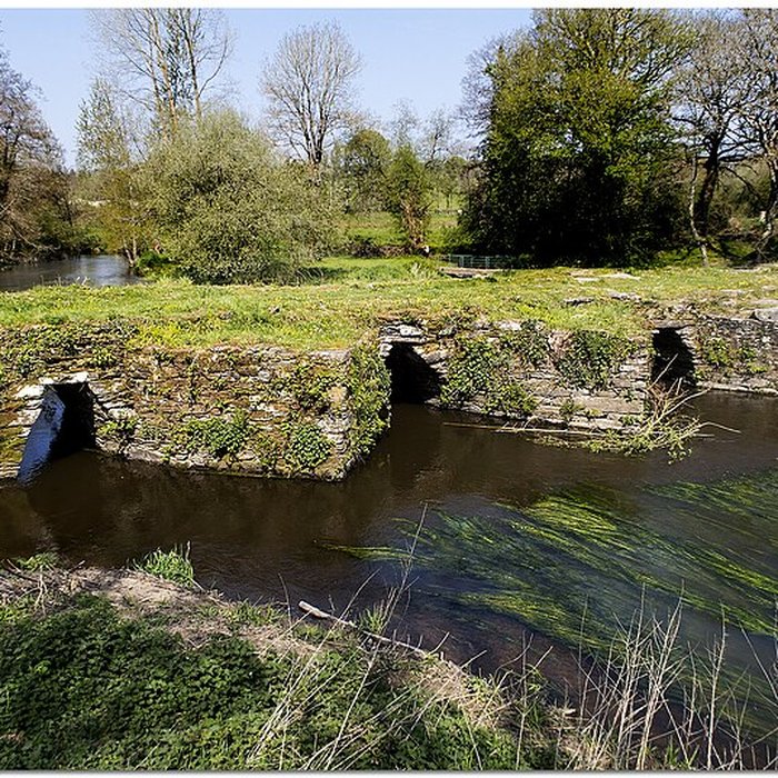 Photo de Pont gaulois dit de Sainte-Catherine également sur commune de Plounévézel, dans le Finistère