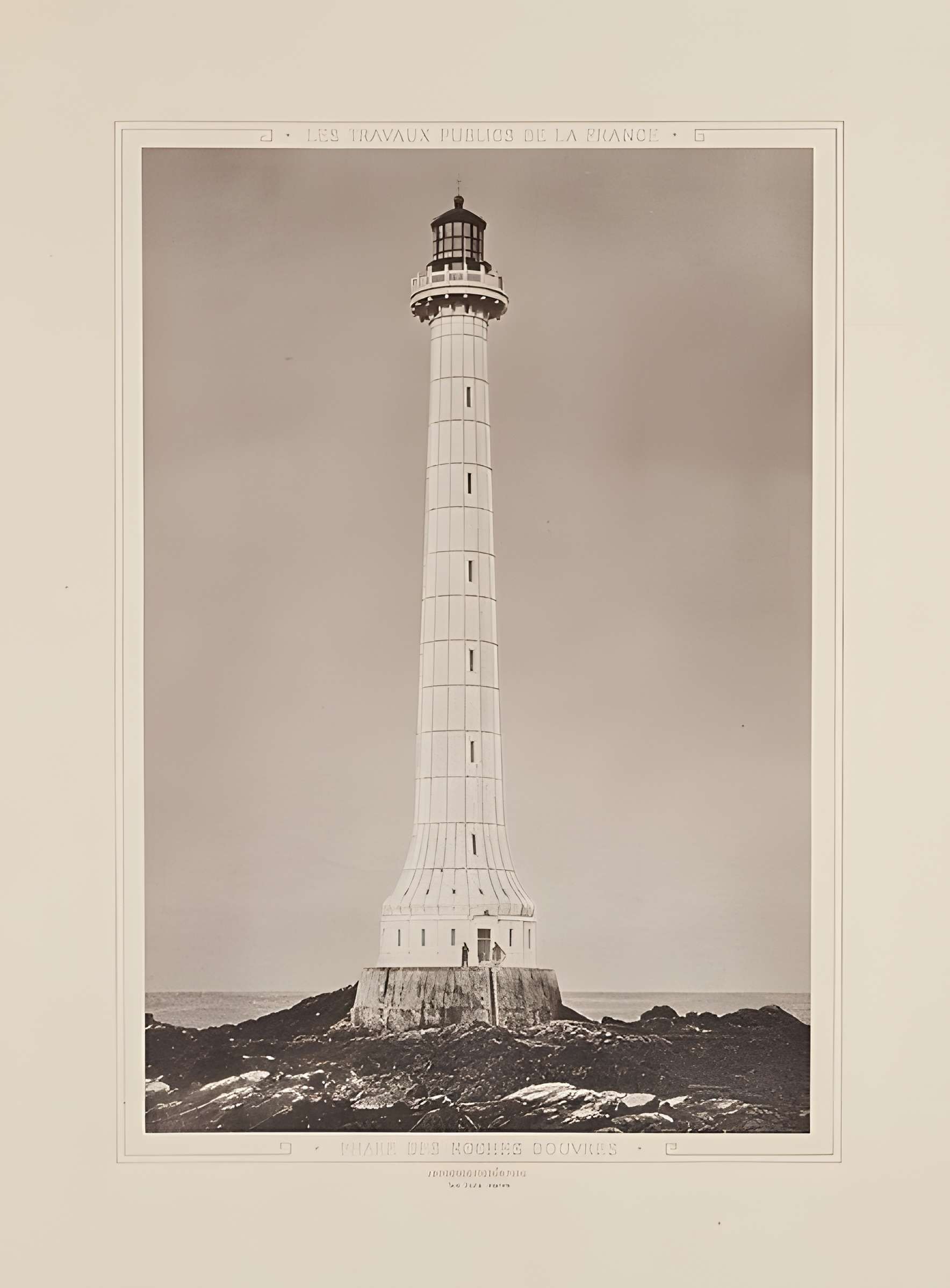 Phare des Roches-Douvres