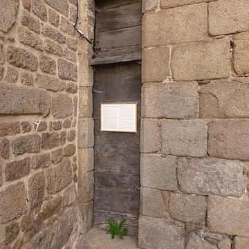 Tour de lHorloge, sur la Grande-Rue