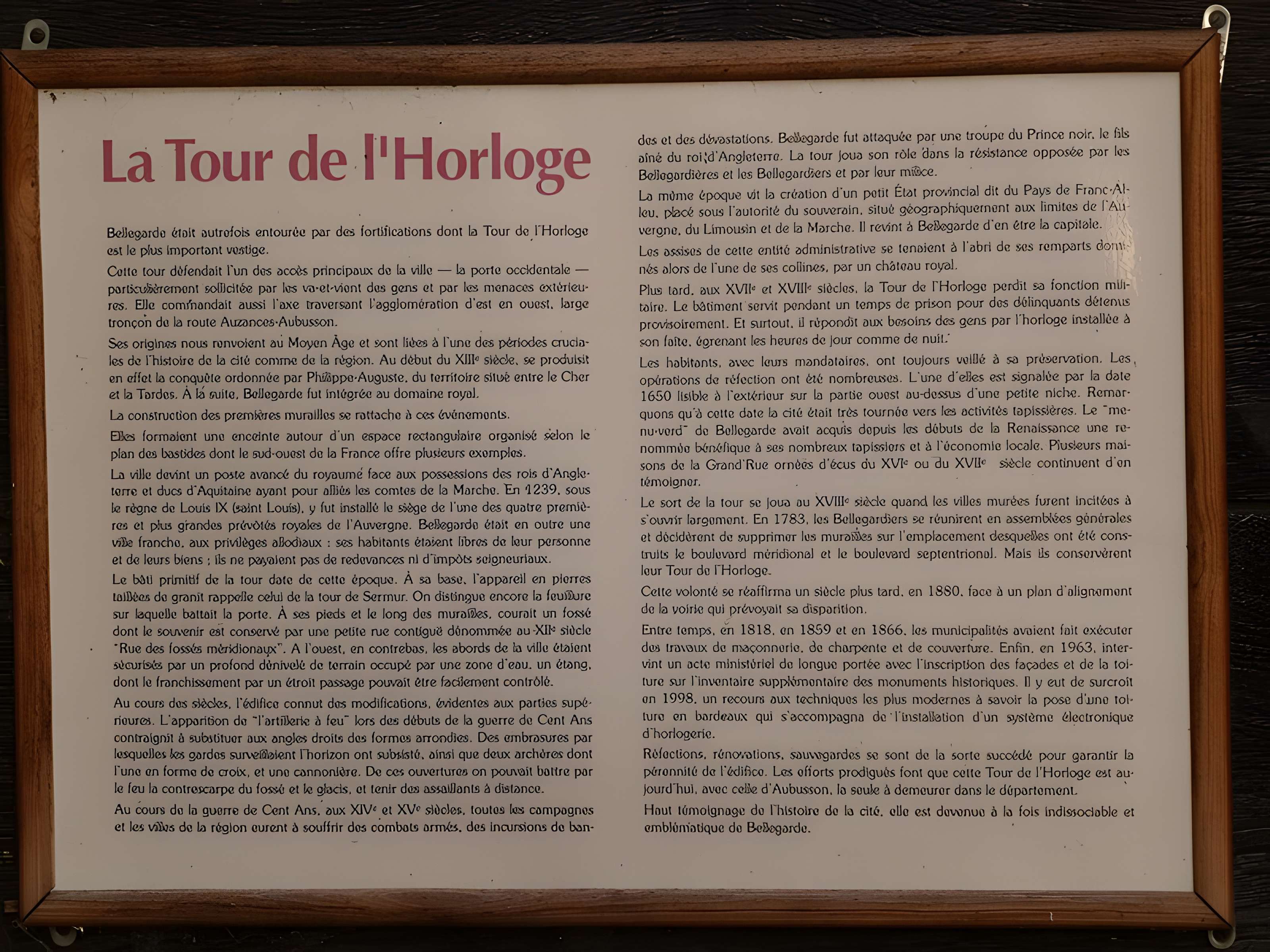 Tour de l'Horloge, sur la Grande-Rue
