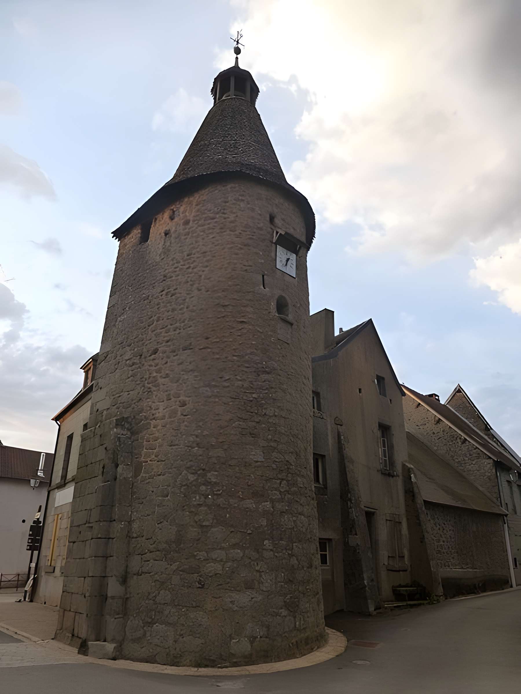 Tour de l'Horloge, sur la Grande-Rue