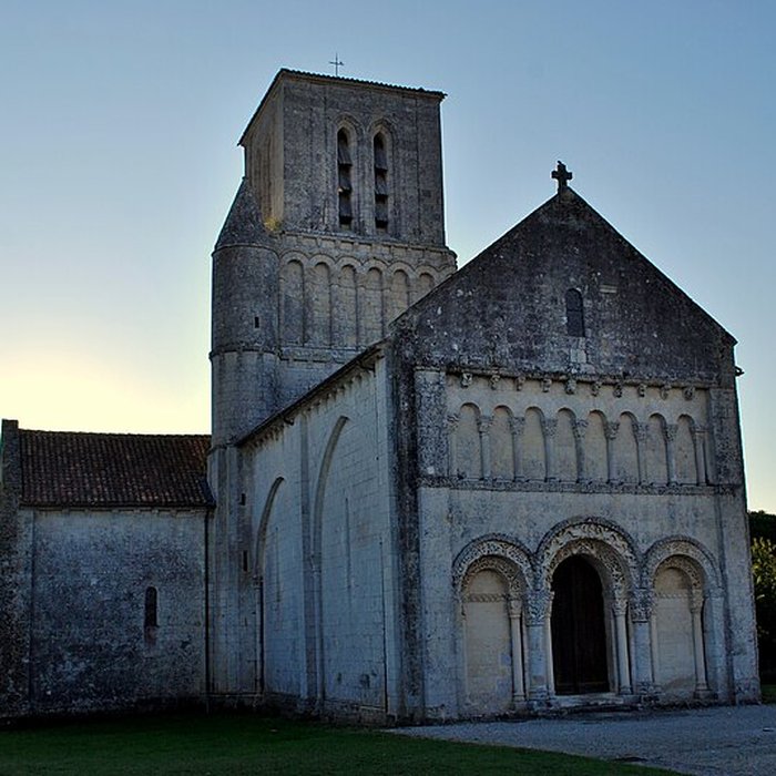 Photo de Église Notre-Dame de Corme-Écluse