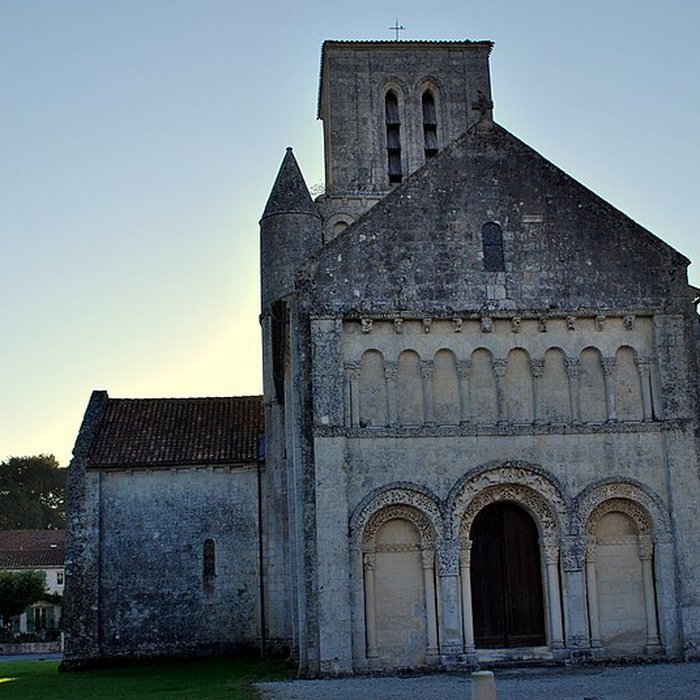 Photo de Église Notre-Dame de Corme-Écluse