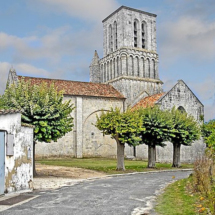 Photo de Église Notre-Dame de Corme-Écluse