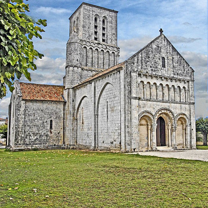 Photo de Église Notre-Dame de Corme-Écluse
