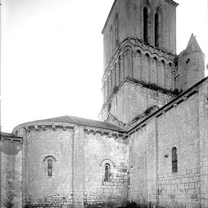 Photo de Église Notre-Dame de Corme-Écluse