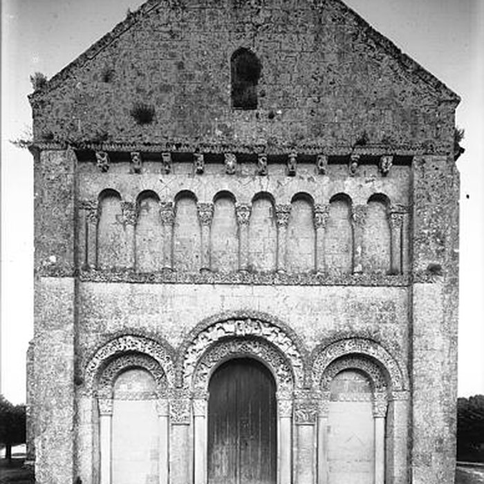Photo de Église Notre-Dame de Corme-Écluse