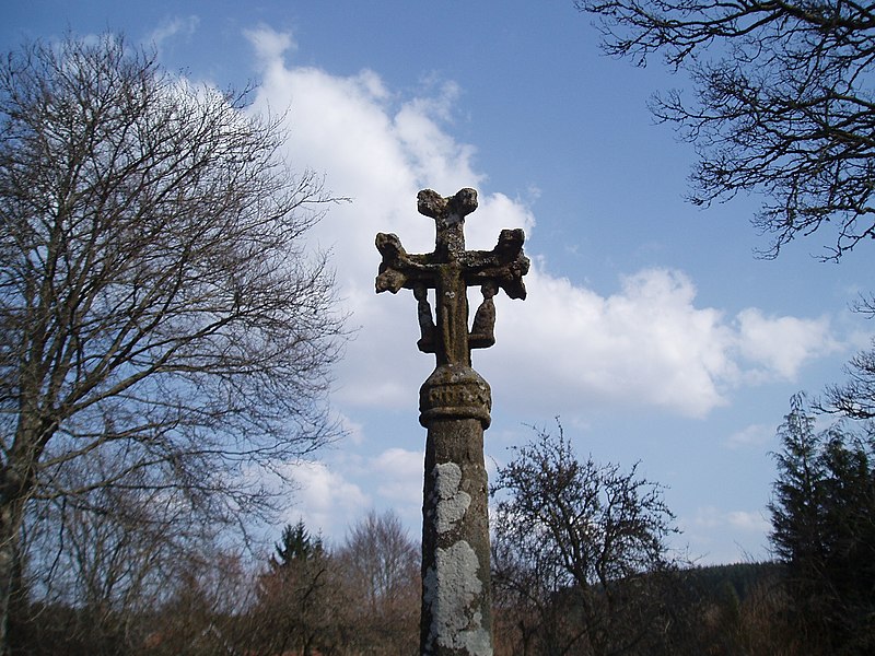 Photo de Croix sculptée du XVe ou du XVIe siècle