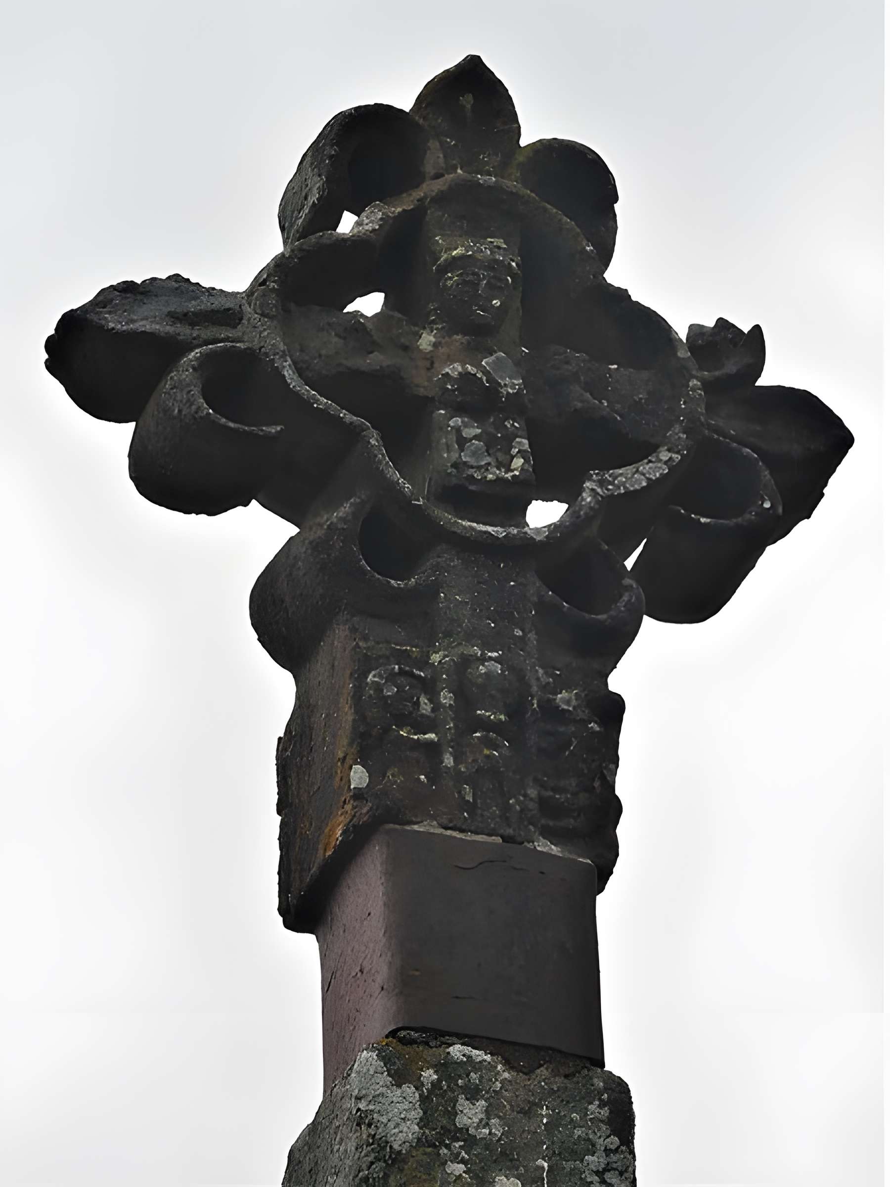 Croix du XVIe siècle