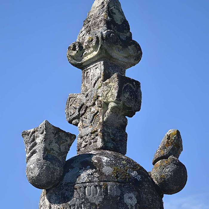 Photo de Monumento funerario di Pierre-Victor Loth