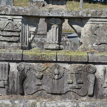 Monument funéraire de Pierre-Victor Loth