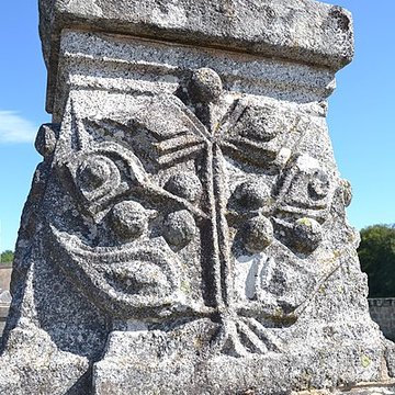 Monument funéraire de Pierre-Victor Loth