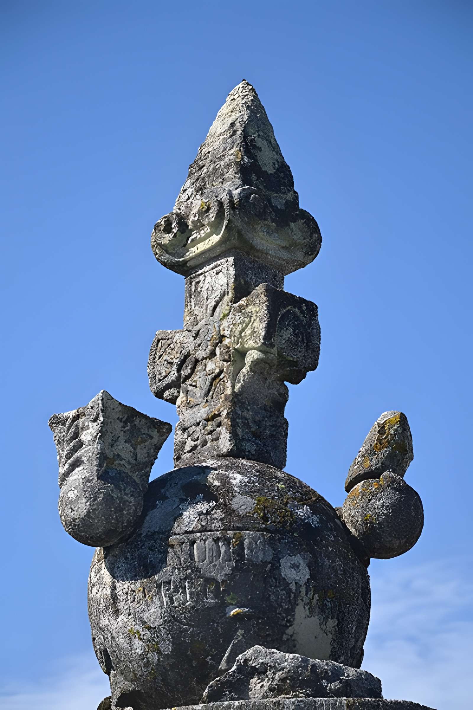 Monument funéraire de Pierre-Victor Loth