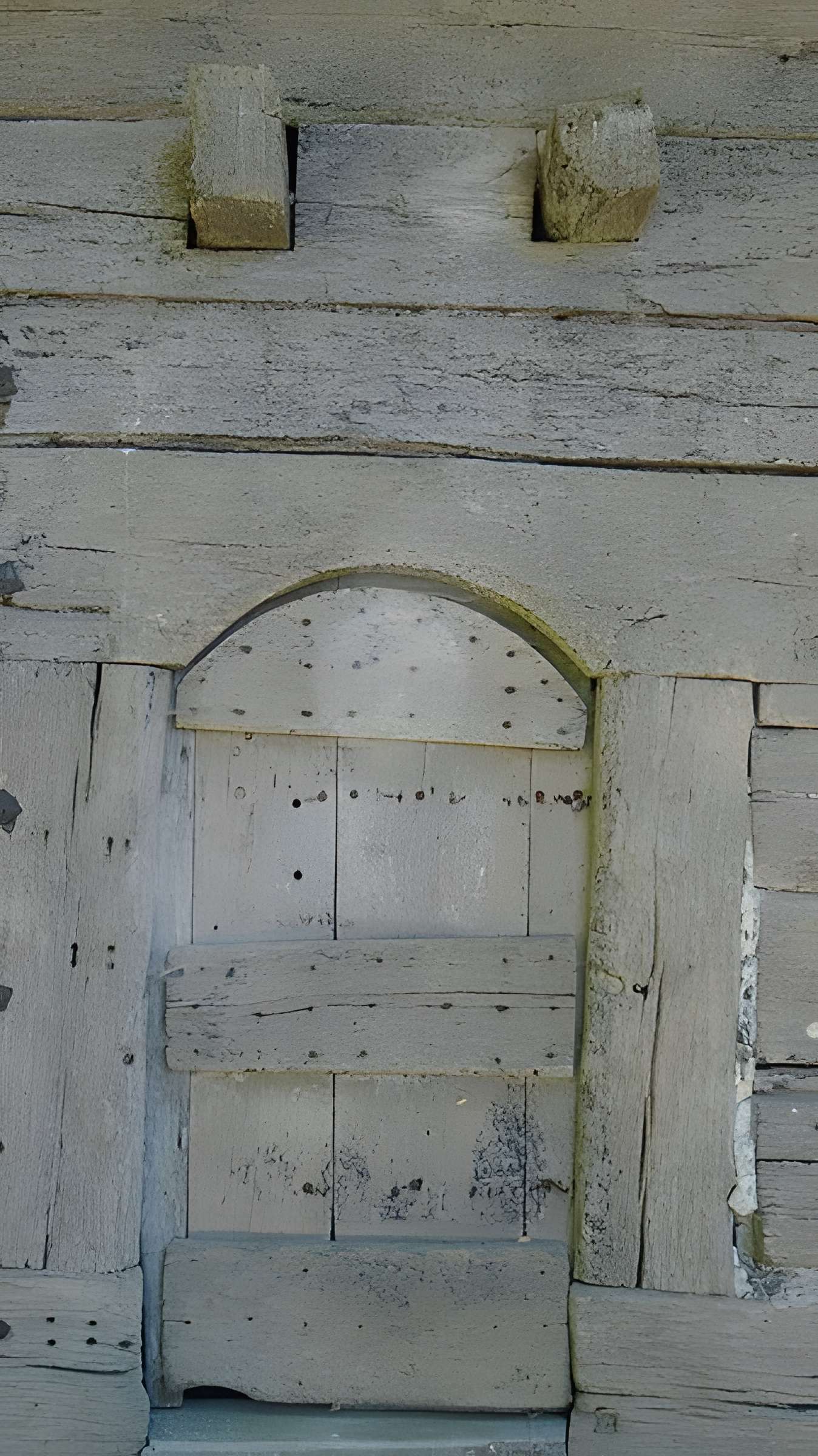 Maison à empilage de planches de Jouandis