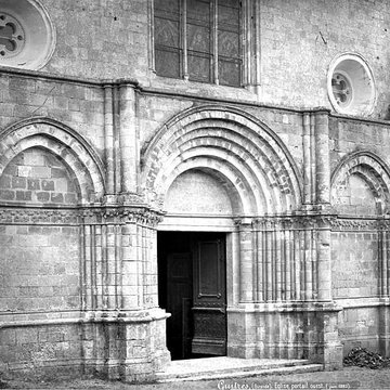 Église Notre-Dame de Guîtres