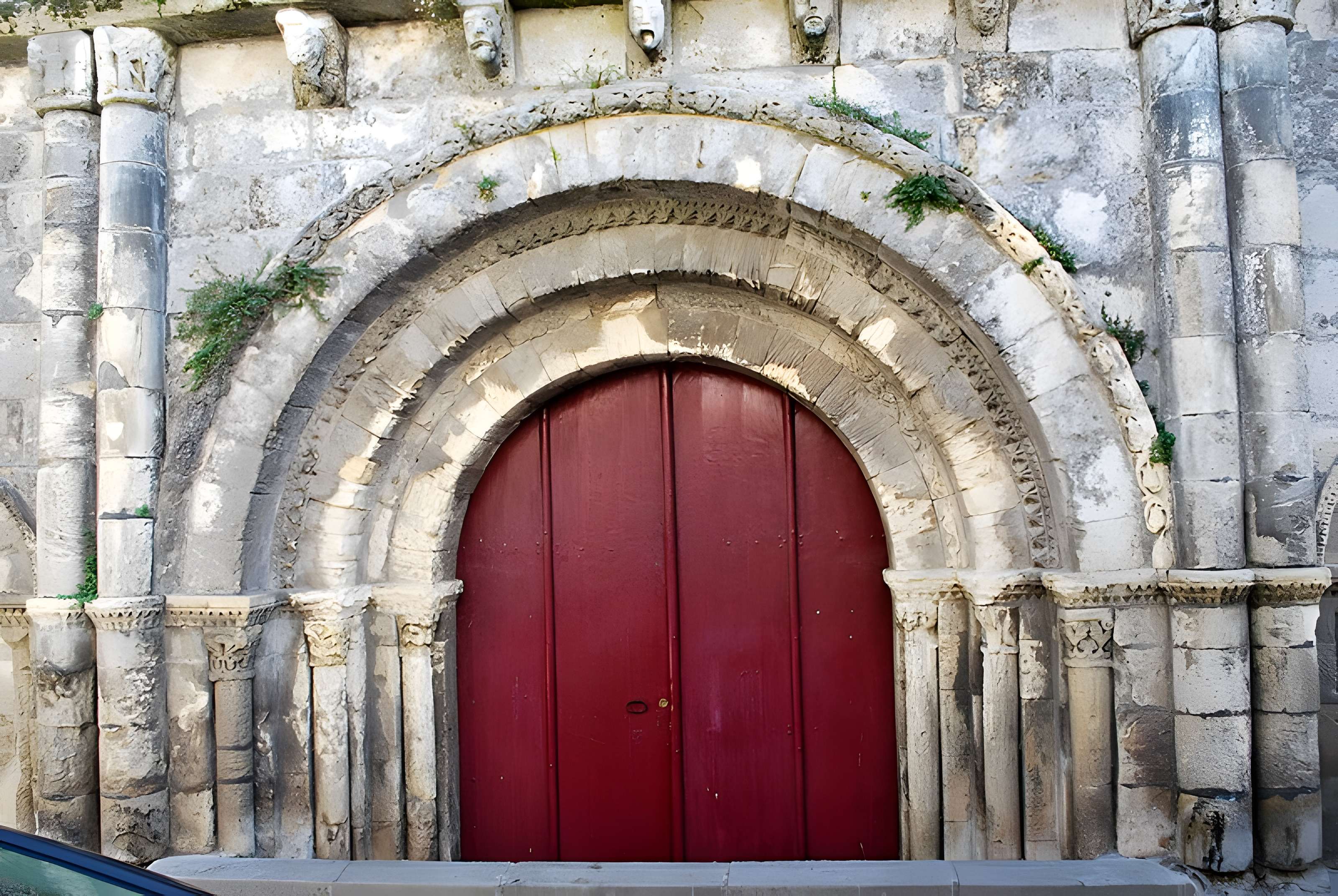 Église Notre-Dame de Guîtres