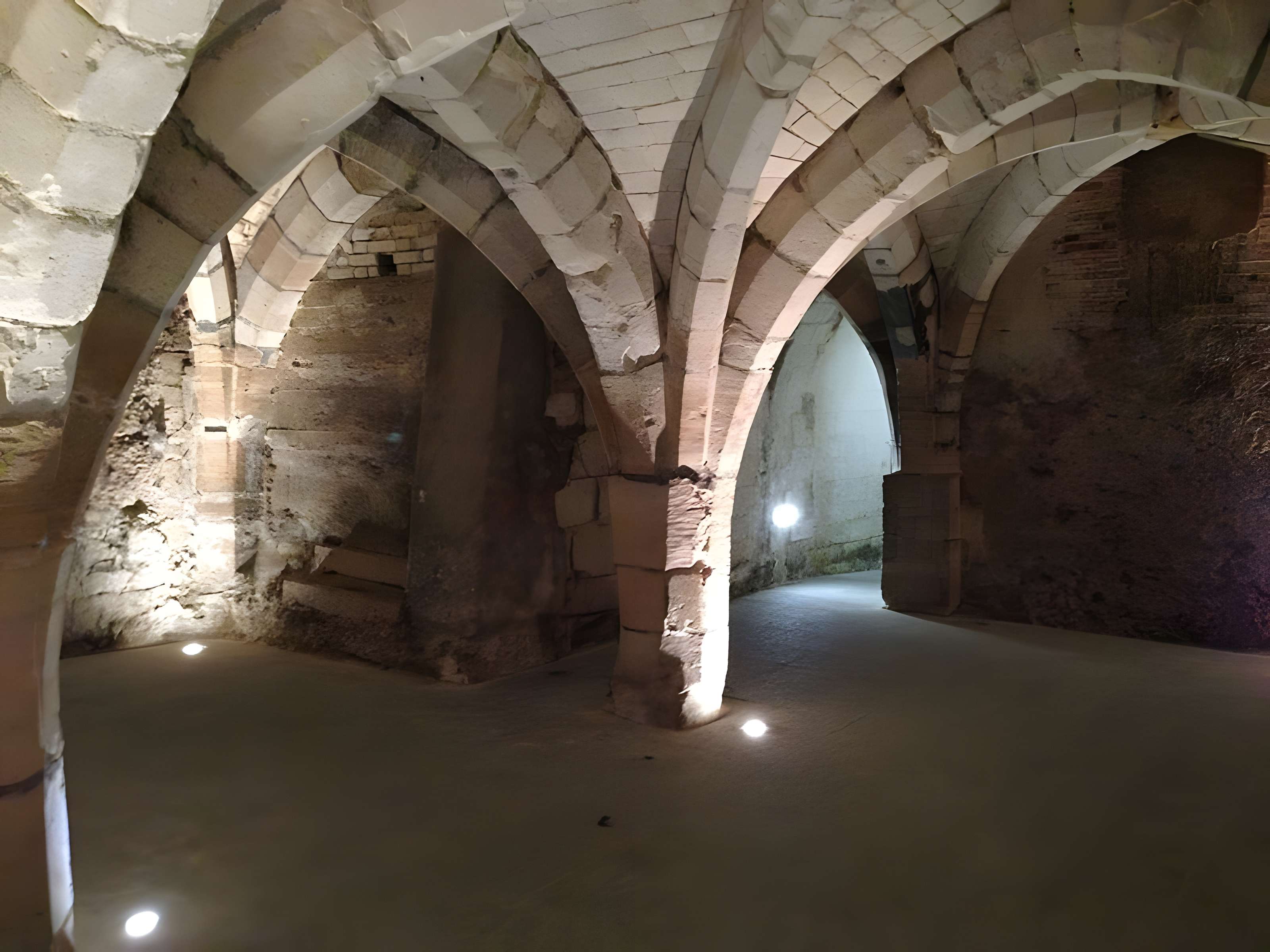 Caves médiévales de la galerie Saint-Germain de Châlons-en-Champagne