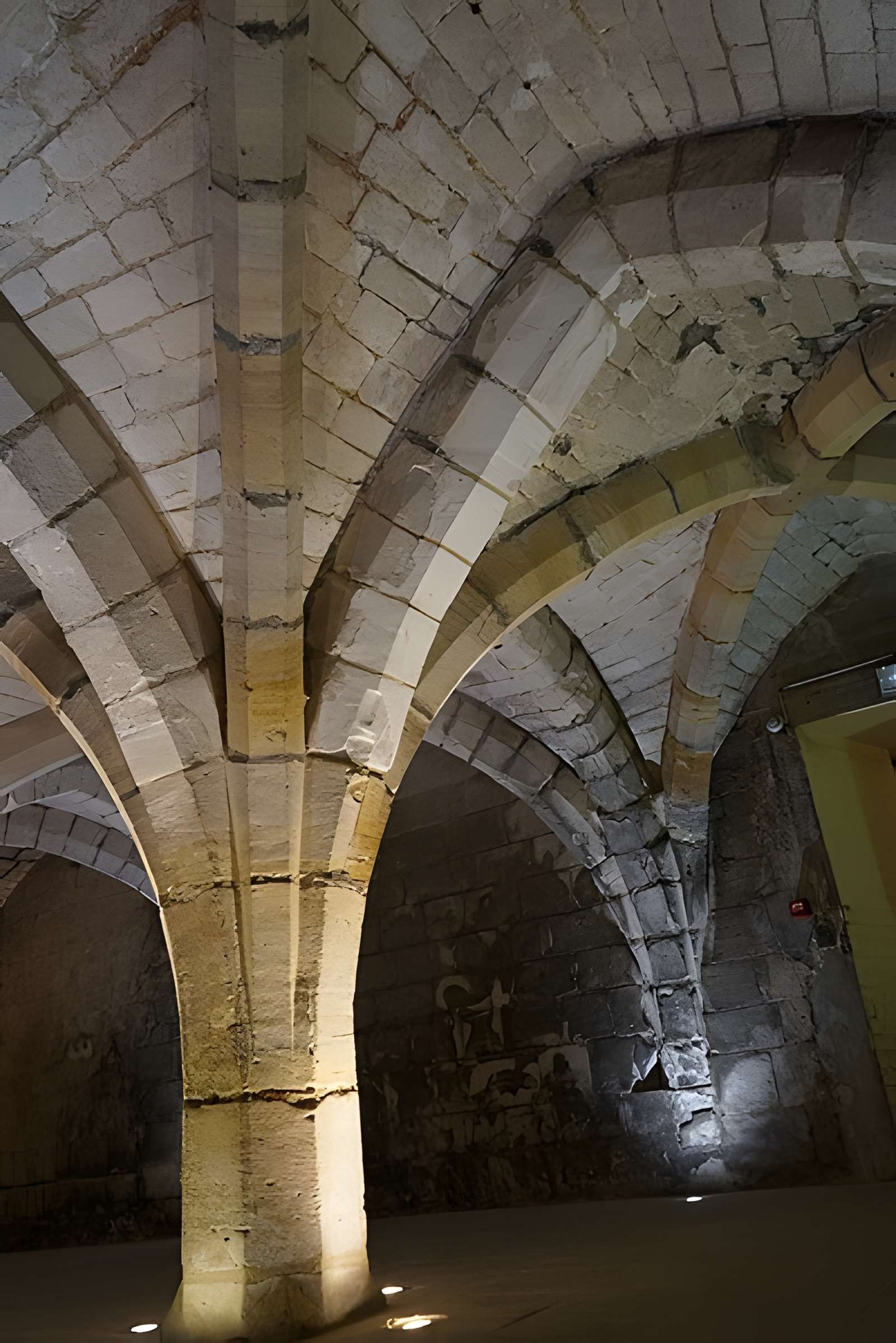 Caves médiévales de la galerie Saint-Germain de Châlons-en-Champagne