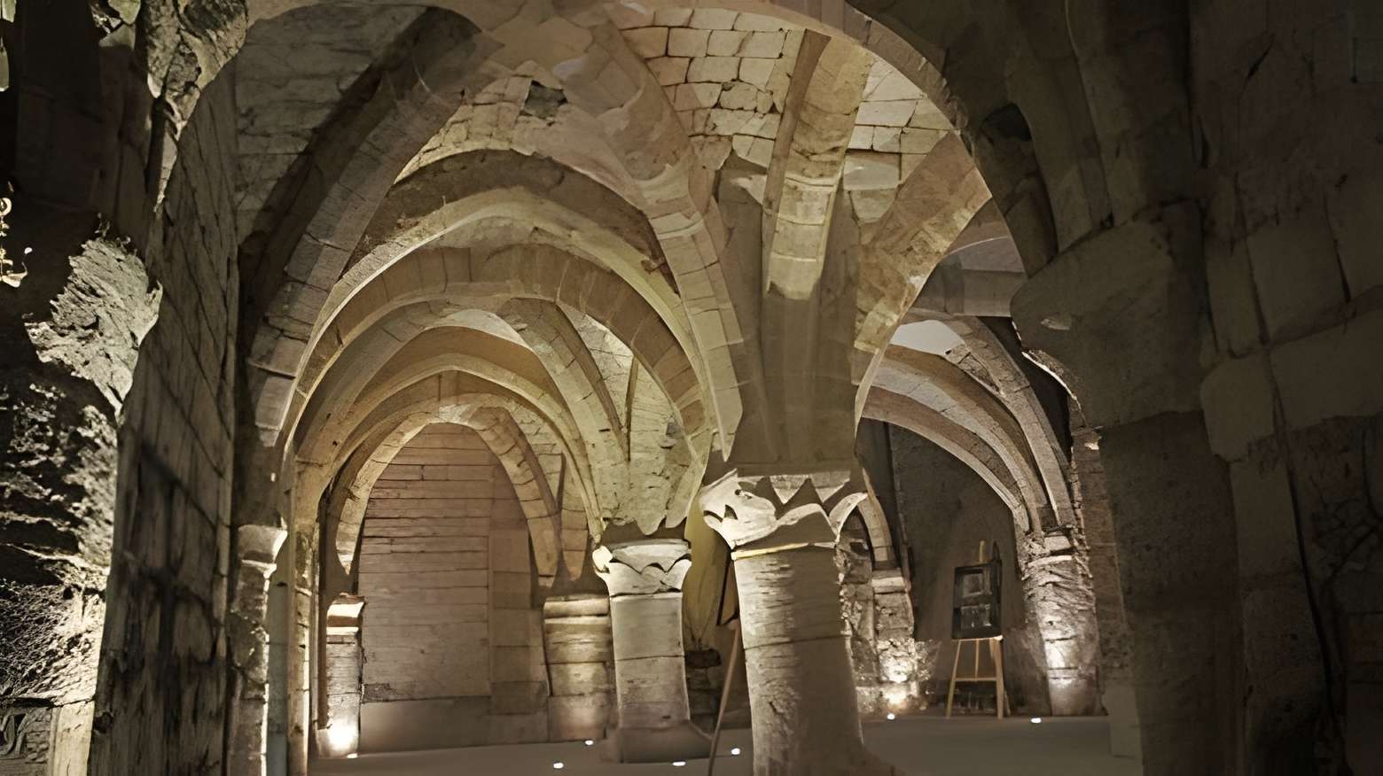 Caves médiévales de la galerie Saint-Germain de Châlons-en-Champagne 