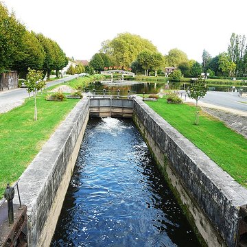 Canal de Lalinde aqueduc et pont-déversoir de la Tuilerie de Villeneuve