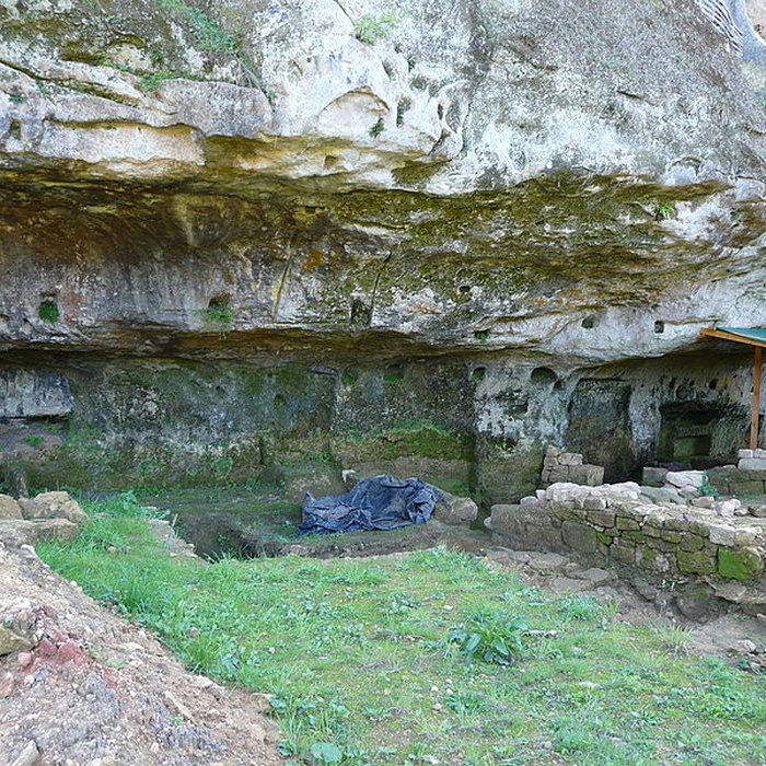 Photo de Grotte du château de Comarque