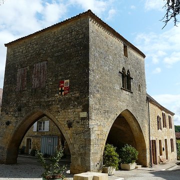 Maison à arcades du XIVe siècle