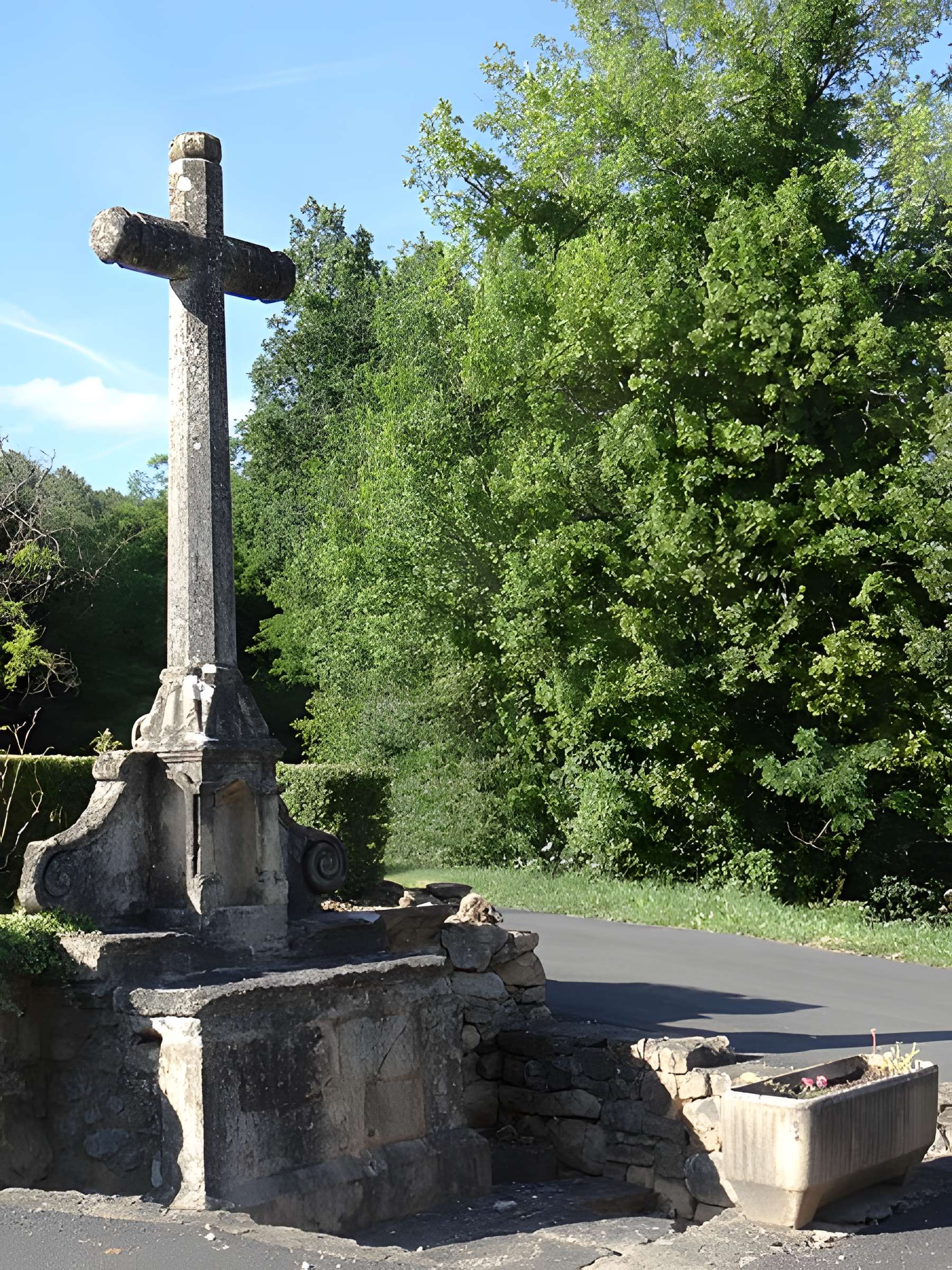 Autel, dit aussi croix de Lassagne