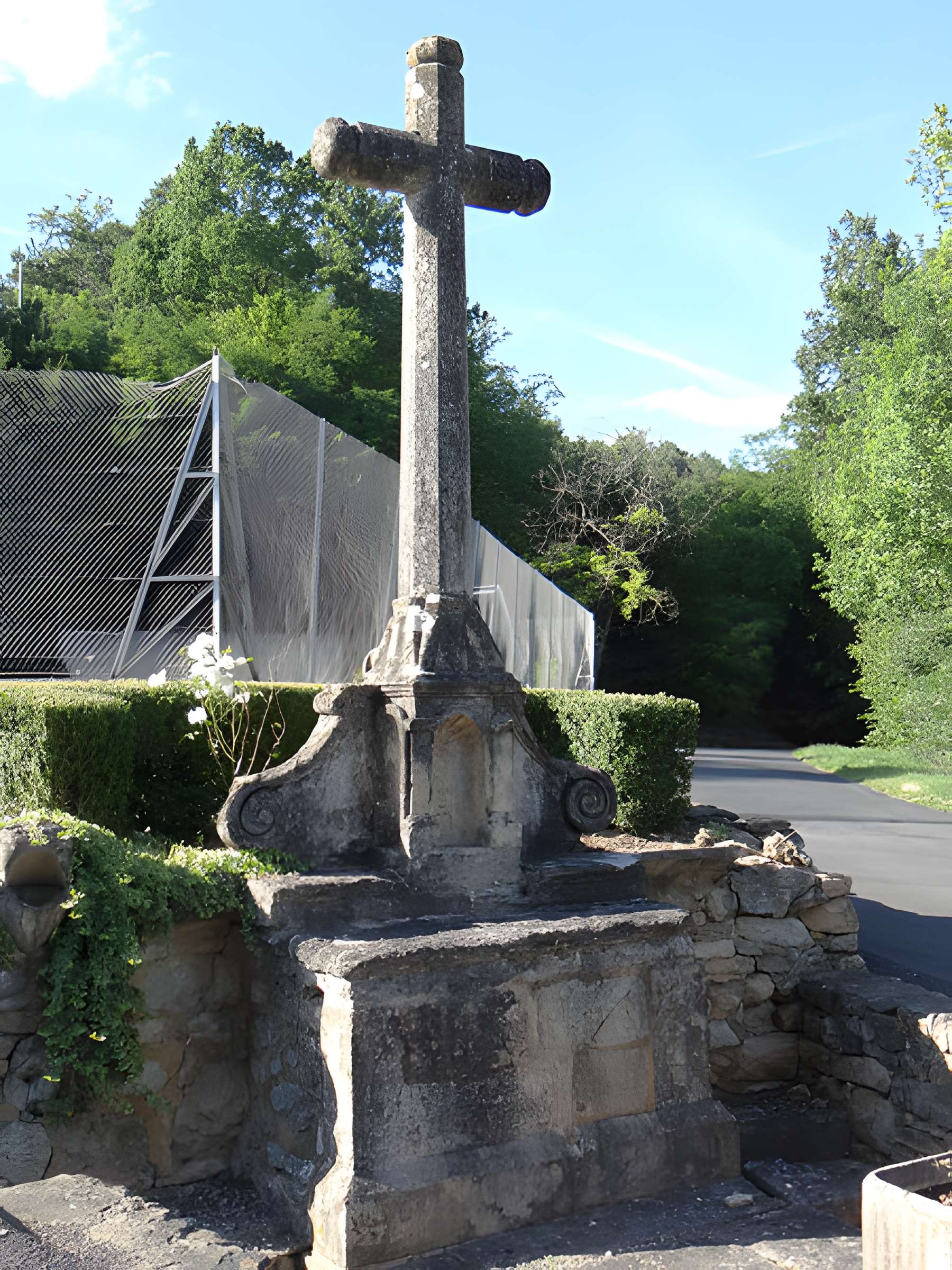 Autel, dit aussi croix de Lassagne