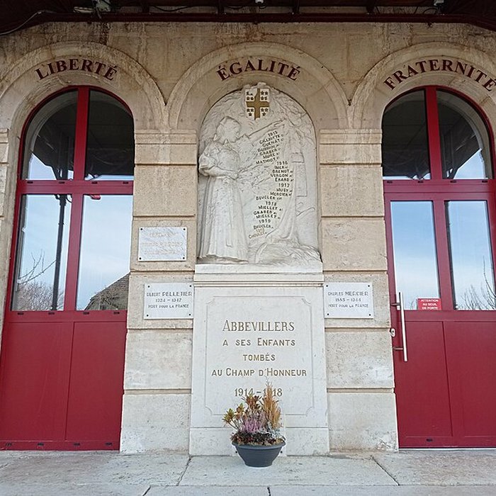 Photo de Monuments aux morts