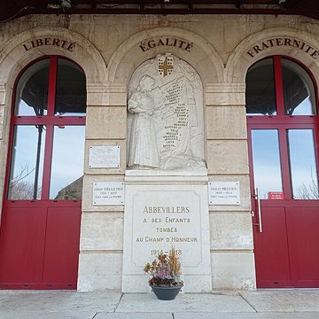 Monuments aux morts