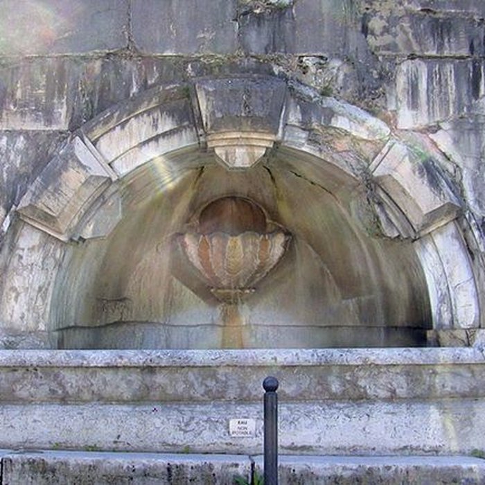 Photo de Château deau de la Source dArcier