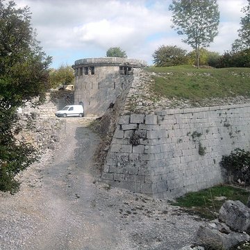 Lunette de Trois-Châtels