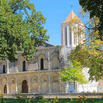 Église Notre-Dame de Surgères