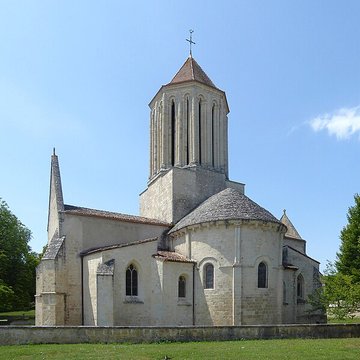 Église Notre-Dame de Surgères