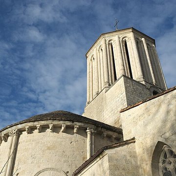 Église Notre-Dame de Surgères