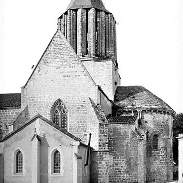 Église Notre-Dame de Surgères