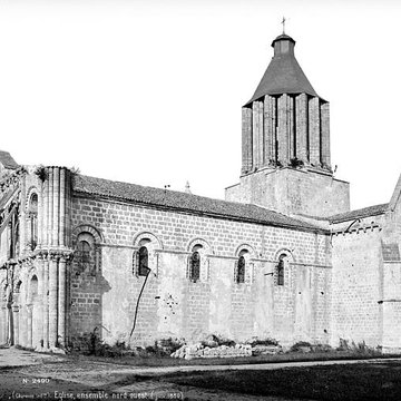 Église Notre-Dame de Surgères
