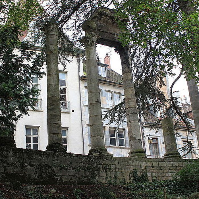 Photo de Vestiges archéologiques ensemble