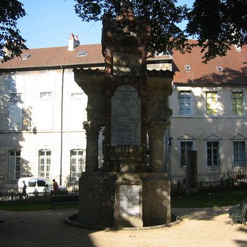 Vestiges archéologiques ensemble