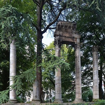 Vestiges archéologiques ensemble