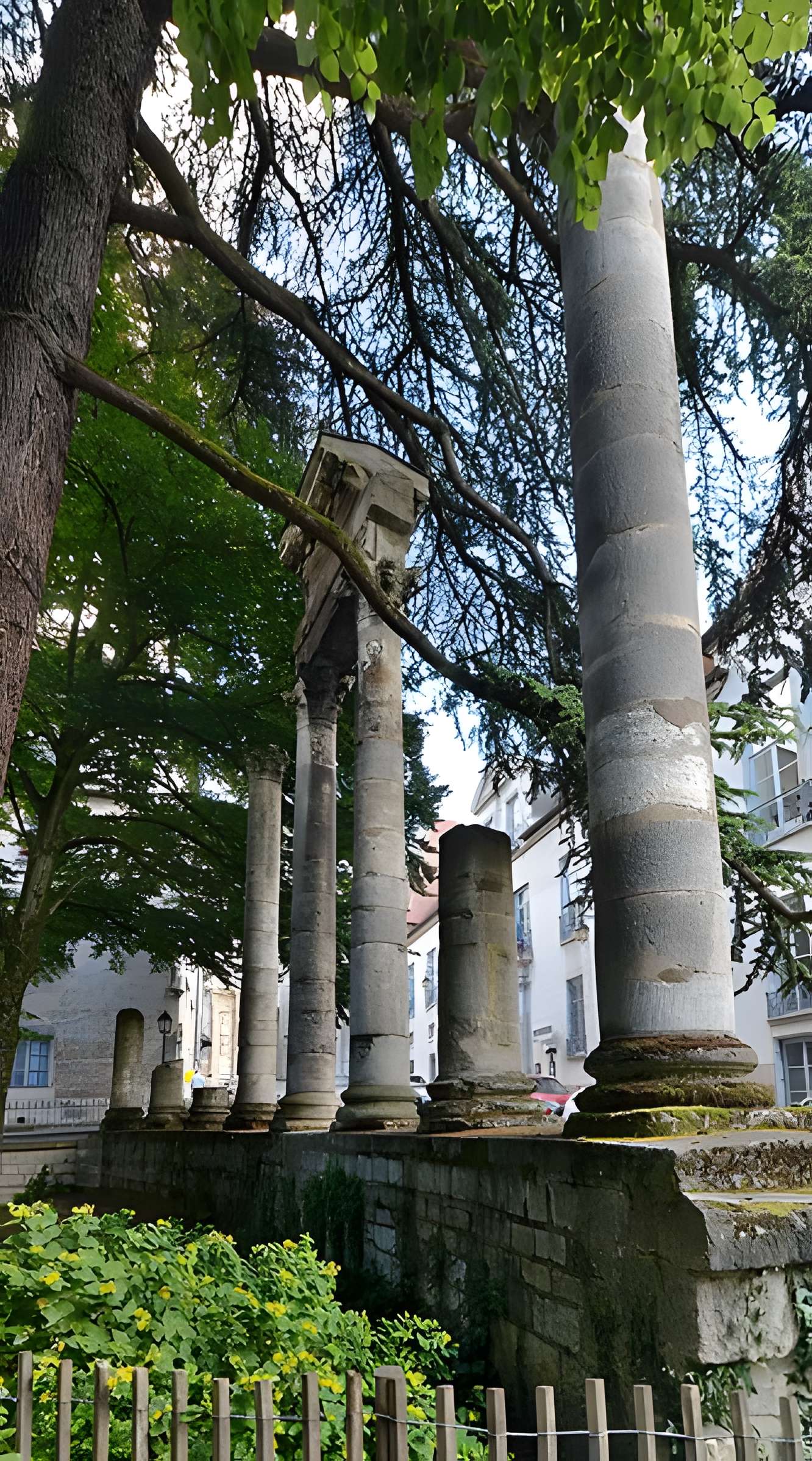 Vestiges archéologiques (ensemble)