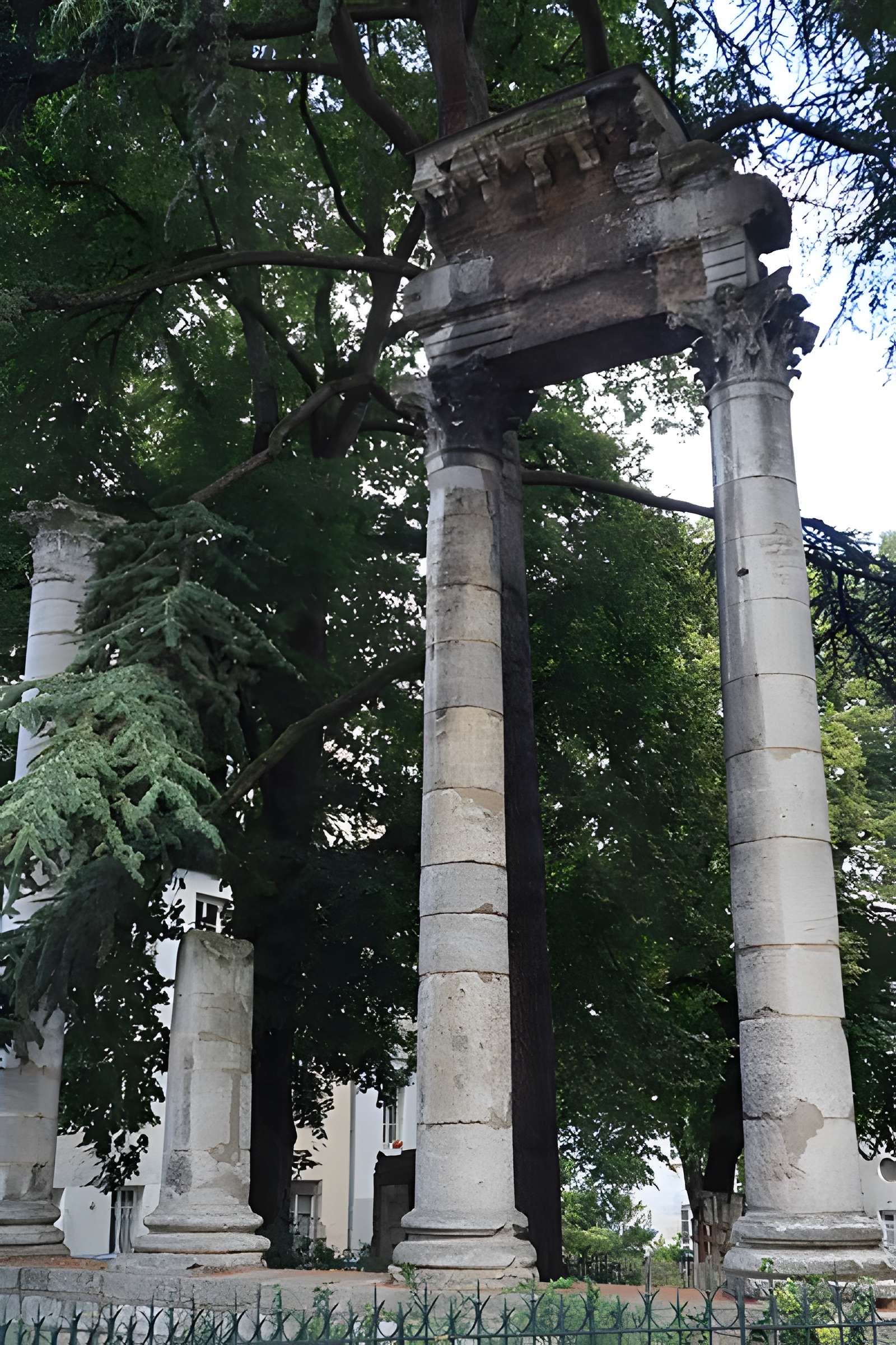 Vestiges archéologiques (ensemble)