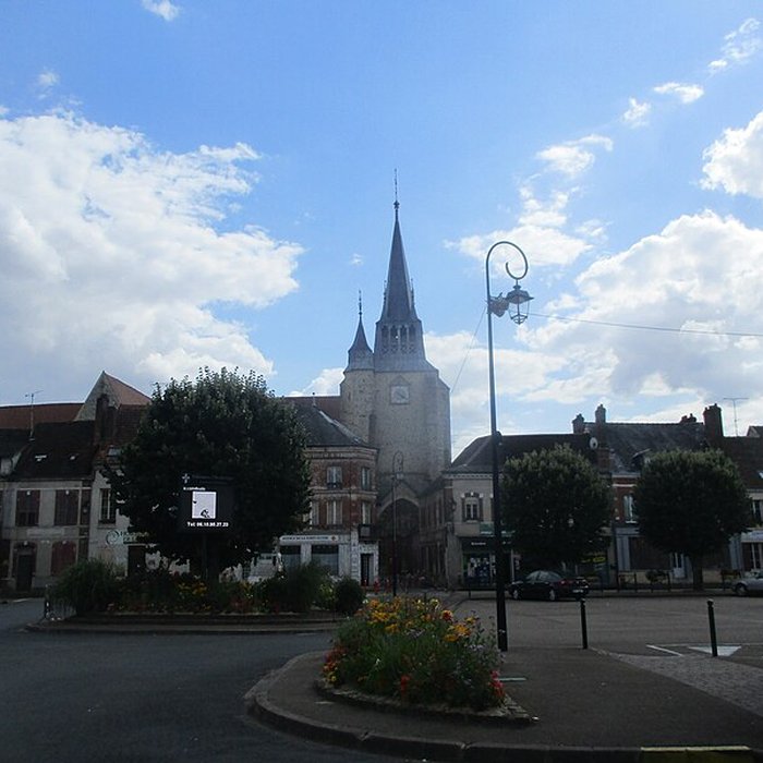 Photo de Église Notre-Dame de Villeneuve-lArchevêque