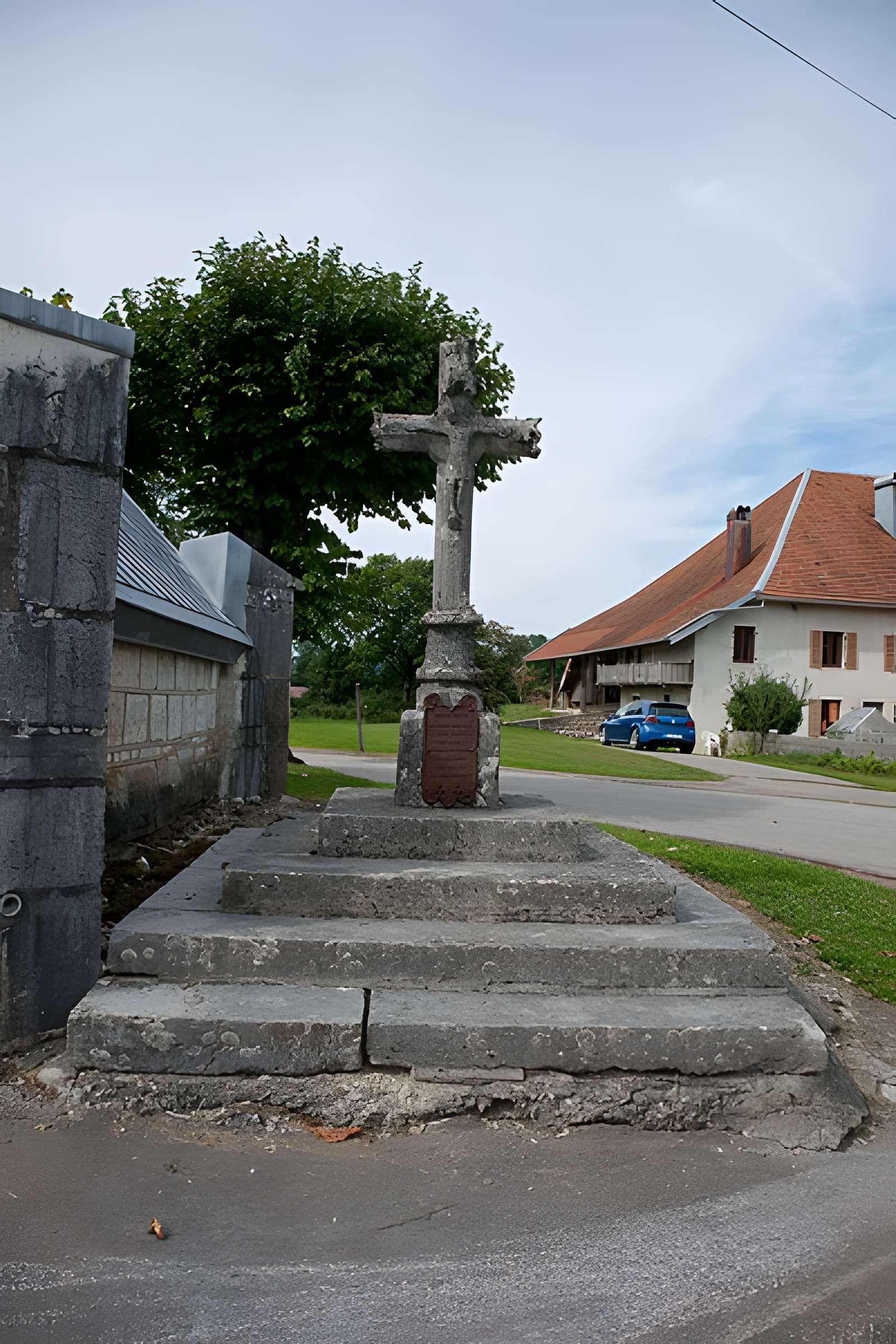 Croix de la chapelle